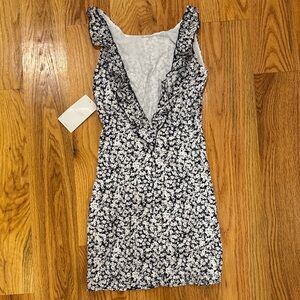 NWT Zara Navy and White Floral Mini Dress
